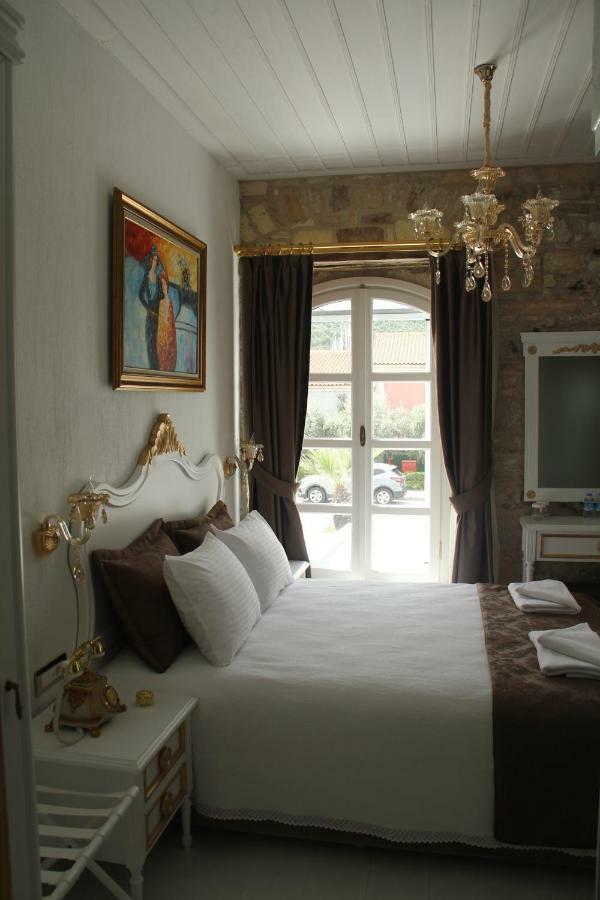 Laledan Hotel Çeşme Exterior photo